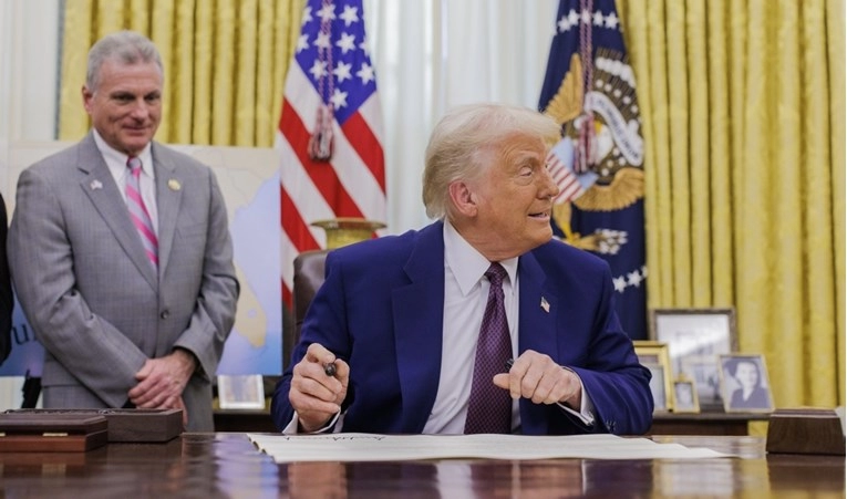 Trump ima novi prijedlog za Zelenskog: "Ponudio mu je novi sporazum o mineralima"